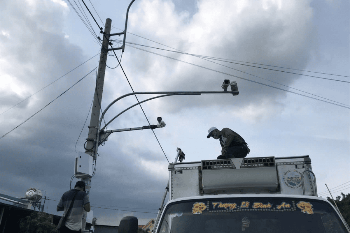 Thi công công trình camera giao thông huyện Cần Đước